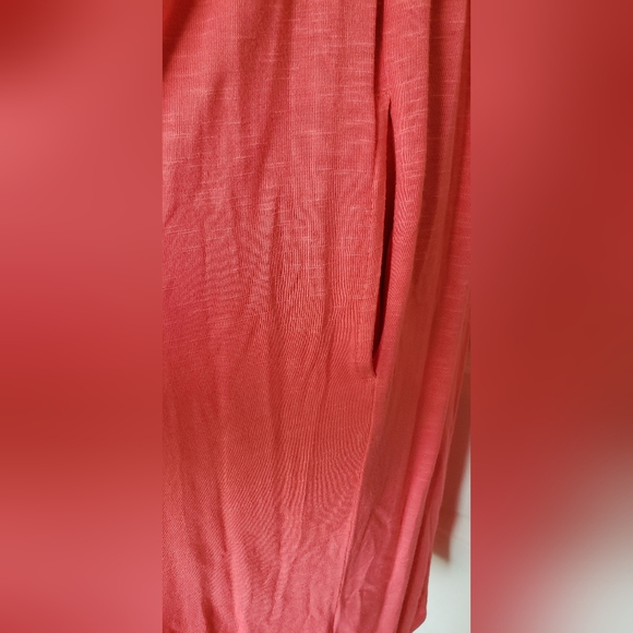 Women's dress size: XS with 3/4 length sleeves - Picture 4 of 6